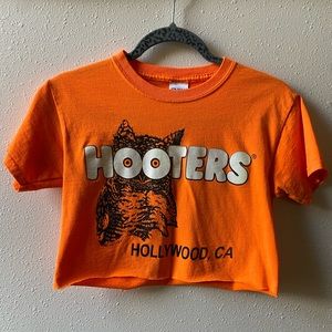 Hooters top